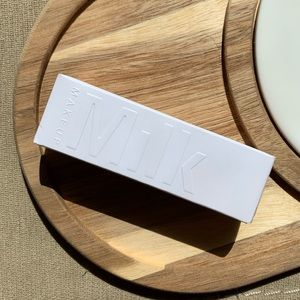 Milk Flex Foundation